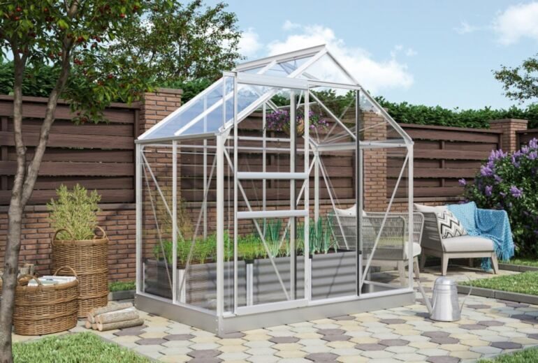 Venus 2500  (2,5 m2; 1,93 x 1,31 m) + pamatas