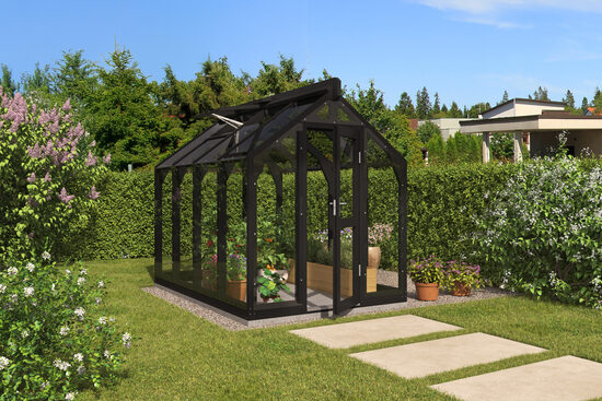 MP 2  1,95 x 2,85 m / 5,55 m2  stiklinis šiltnamis mediniu rėmu 