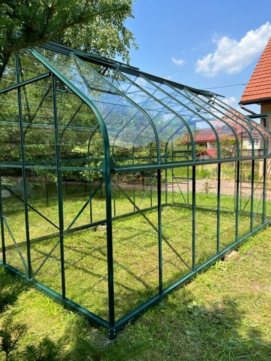 Diana 11500 žalias (11,5 m2; 2,57 x 4,45 m) grūdintas stiklas + pamatas