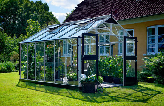 Premium sidabrinis (10,9 m2; 2,96 x 3,68 m) grūdintu stiklu + pamatas