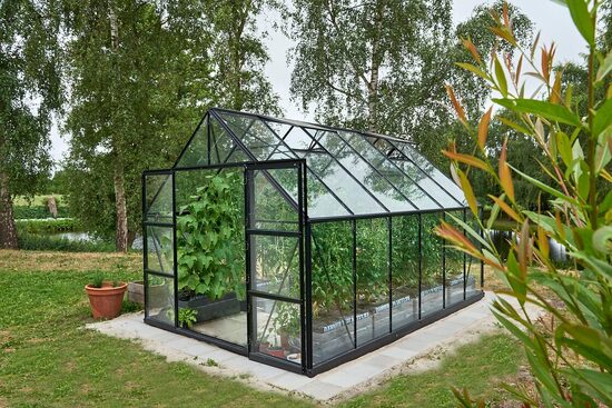 Universal 148 juodas (11,5 m2; 2,57 x 4,46 m) grūdintas stiklas + pamatas