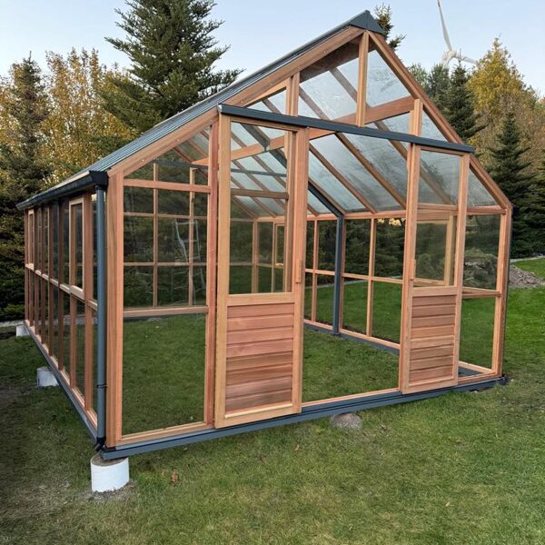 Kedro medienos stiklinis šiltnamis Classic twelve