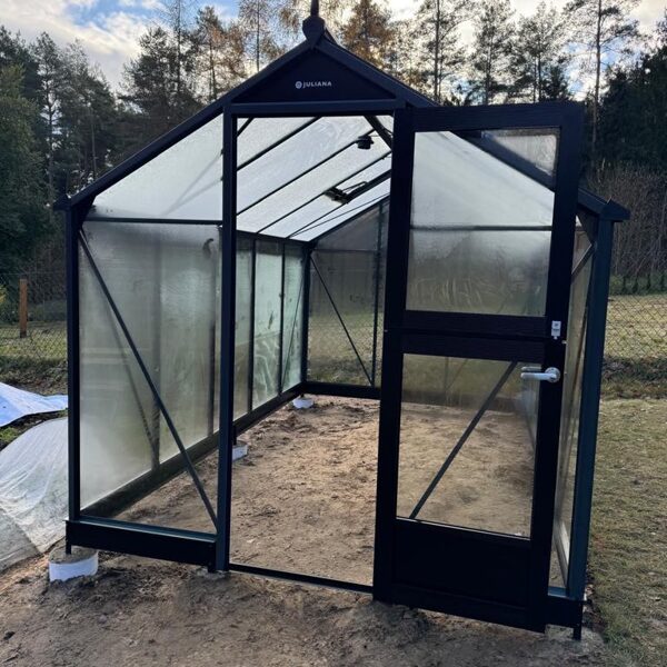 Su pavasariu jau susitarėme – leidžia pradėti darbus 😀🌱, Compact 8,2 m2