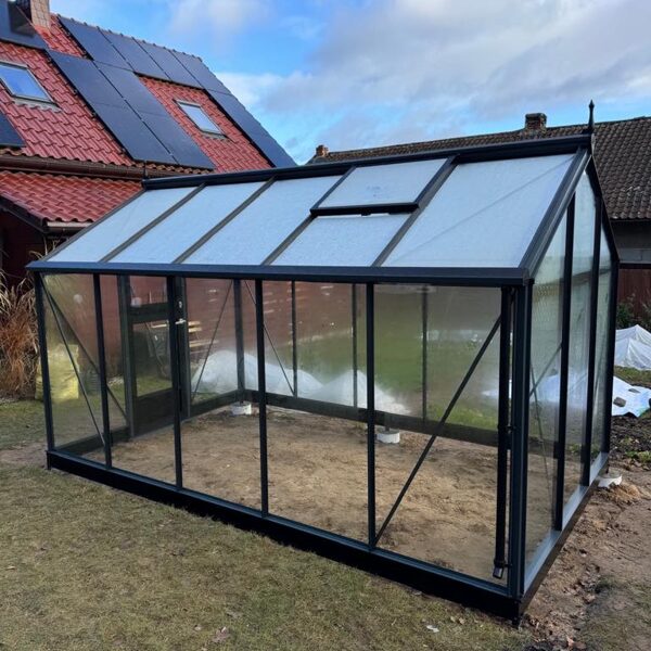 Stiklinis šiltnamis Compact 8,2