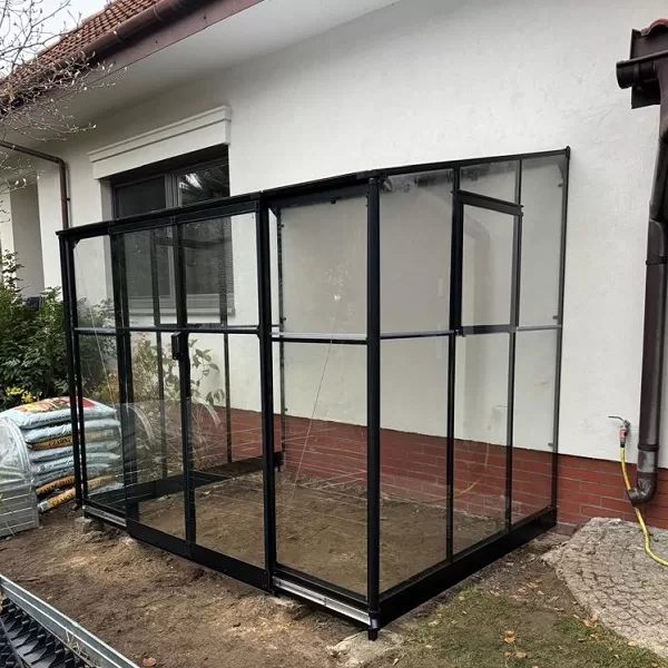 Qube 68 priesienio šiltnamis